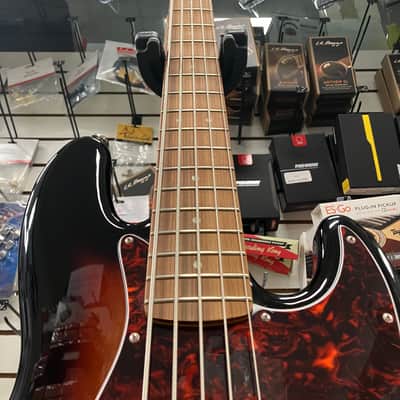 Fender Player Plus Jazz Bass V with Pau Ferro Fretboard 2021 - Present - 3-Tone Sunburst image 3