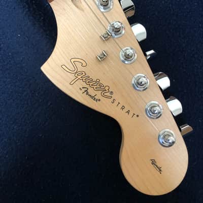 Squier Affinity Stratocaster in Shell Pink image 4