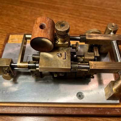 Kunibert Michel Profiling Machine/Aussenhobelmaschine for engl.horn/Cor Anglais 1990-2000 - Messing image 5