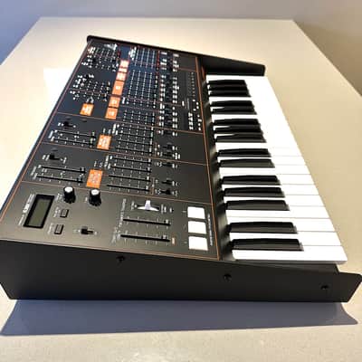 Behringer Odyssey 2019 - Present - Black