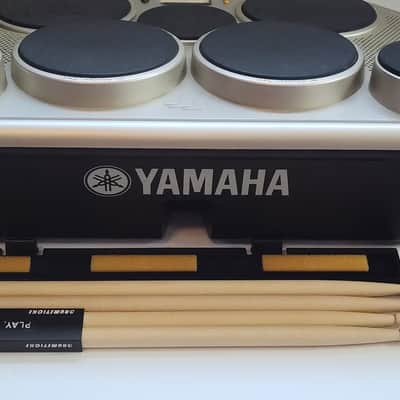 Yamaha DD-55c electronic table-top drum set w. pedals, sticks &  ac adapter image 5