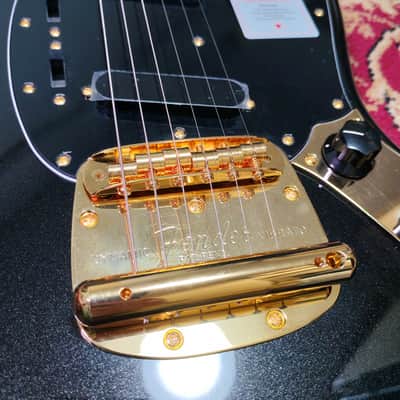 *NEW IN BOX* 2026 Fender Japan Limited Edition Traditional Collection, 60's Mustang Black Pearl Gold with Matching Headstock - MIJ JD26 image 11