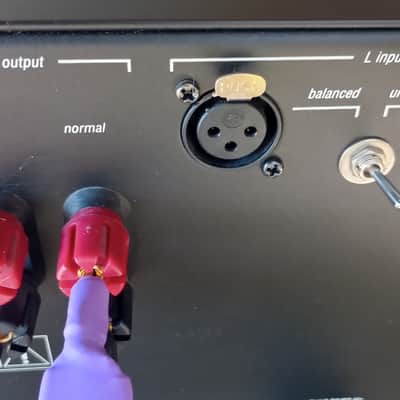 Adcom GFA-5802 Adcom GFA 5802 2 Channels Power Amplifier 300 watts Class A 32 HEXFET XLR image 9