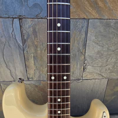 Used 80's Fender MIJ ST-62 Stratocaster Vintage White E image 10