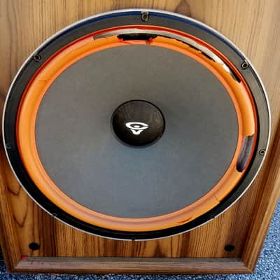 Cerwin-Vega DX-9 400 Watt Stereo Speakers 15" Woofers "NEED RE-FOAMING" image 4