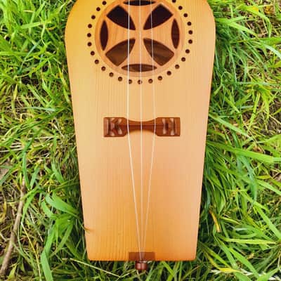 Georgian folk music instrument | Panduri | Fanduri | ფანდური image 4