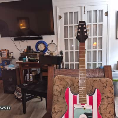 Crosley Cd player and FM tuner70s 70s - Red white and blue image 4