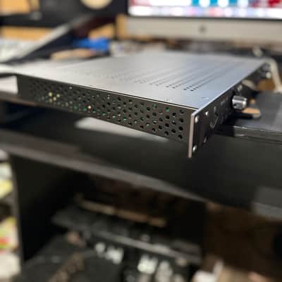 Universal Audio Apollo x8 Thunderbolt 3 Audio Interface 2018 - Present - Black image 6