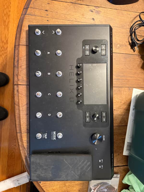 Line 6 Helix LT W/ gator Case imagen 1