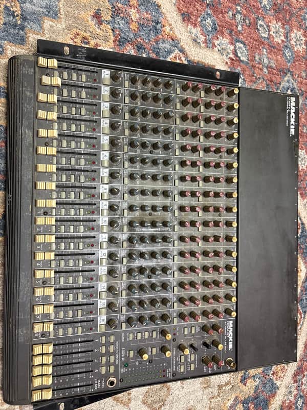 Mackie CR1604-VLZ 16-Channel Mic / Line Mixer 1997 - 2002 - Dark Gray image 1