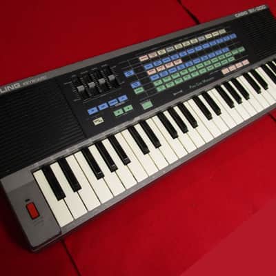 Casio SK-200 Lo-Fi Sampling keyboard TESTED Working Upper model of SK-1
