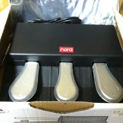 Nord Triple Pedal for Nord Stage 3 ,Piano 4 ,88/76 keyboard New  //ARMENS// image 1