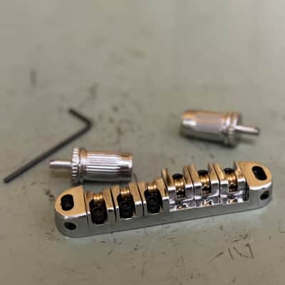 Unbranded Adjustable bridge for Gibson, similar image 1