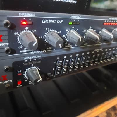 dbx 266XL Stereo Compressor / Limiter | Reverb