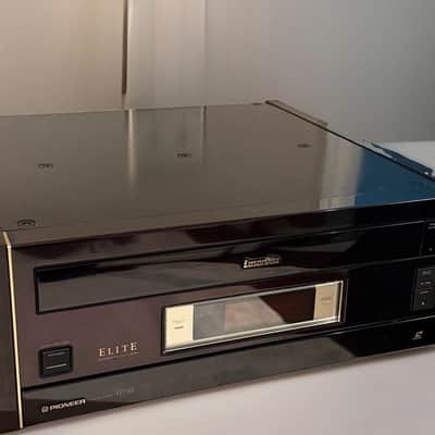 Pioneer Pioneer Elite LD-S2 LaserDisc early-to-mid 1990s - Black & Dark Mahogony image 7