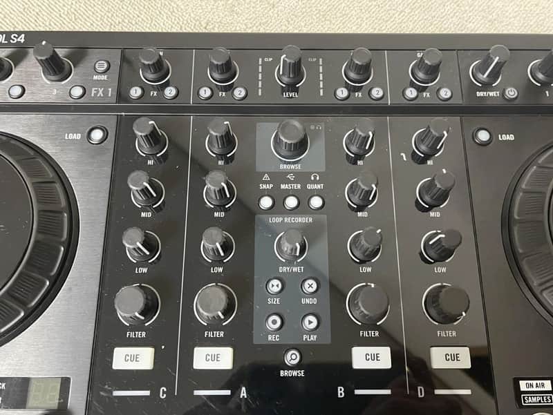 Native Instruments Traktor Kontrol S4 MK1 4-Deck DJ Controller image 1