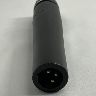 Shure SM57 Dynamic Microphone image 11
