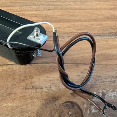 Gibson SB-300 SB-400 Bass Guitar Black Embossed Pickup Vintage 1973 7.08K image 9
