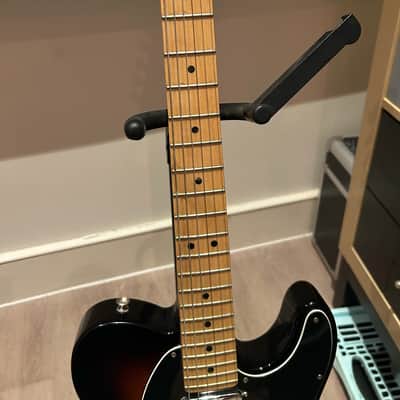 Fender Deluxe Nashville Telecaster with Maple Fretboard 2017 - 2021 - 2-Color Sunburst image 4