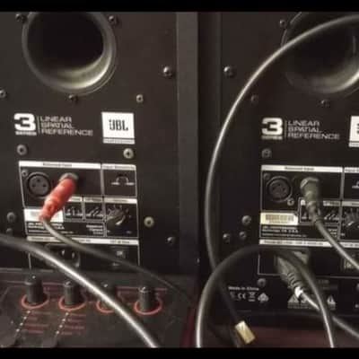 JBL LSR305 2-Way powered Studio Monitors (Pair) 2010s - Black image 2