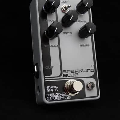 Wilson Effects Sparkling Blue image 2