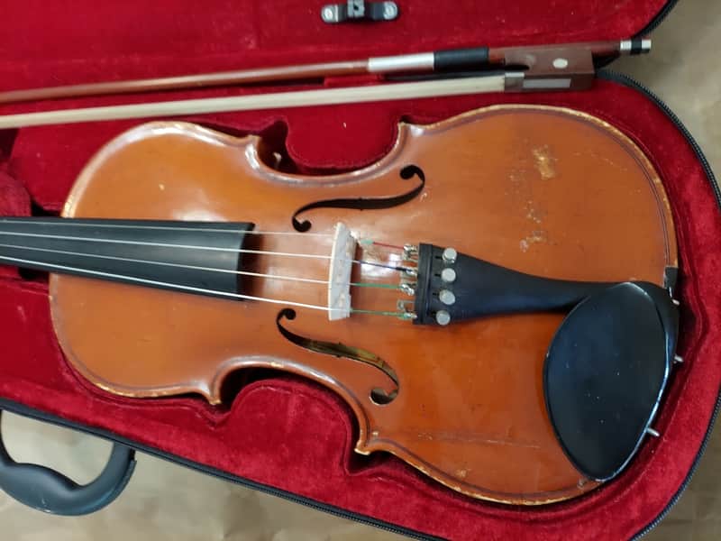 Reghin Vioara Standard size 4/4 violin, Romania 1986 | Reverb Croatia