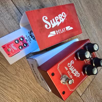 Supro 1313 Analog Delay 2019 - Red image 1
