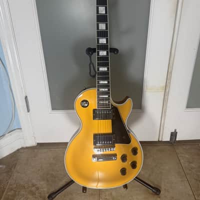 Gibson Les Paul Classic Custom 2012 - Goldtop image 2