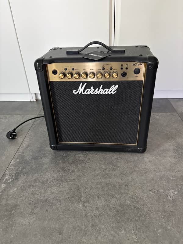 Marshall MG MG15FX 2-Channel 15-Watt 1x8" Solid-State Guitar Combo