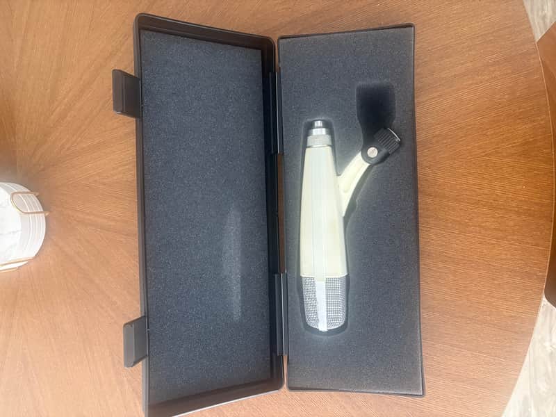 Sennheiser MD 421-N Cardioid Dynamic Microphone | Reverb