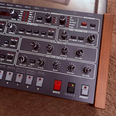 Sequential Prophet-6 Desktop 6-Voice Polyphonic Synthesizer 2018 - 2020 - Black with Wood Sides image 2
