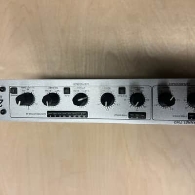 dbx 266xs Dual-Channel Compressor / Gate 2010s - Silver image 3