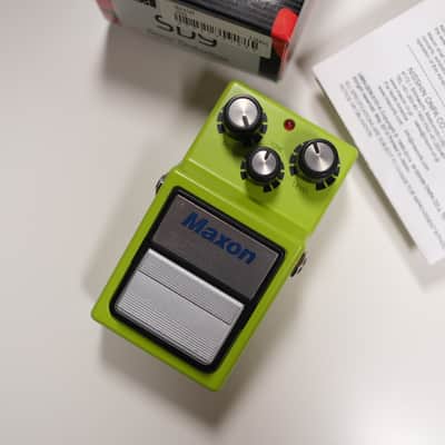 Maxon SD-9 Sonic Distortion Neon Green image 3
