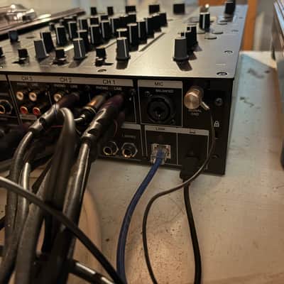 AlphaTheta DJM-V5 2025 - Black image 3