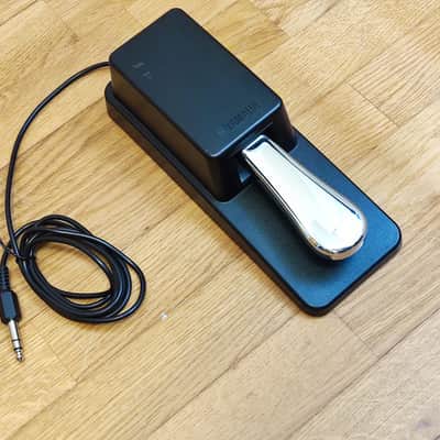 LOT Yamaha FC3 Continuous Piano Style Sustain Pedal + On-Stage Gear 88-Key Keyboard Dust Cover image 2