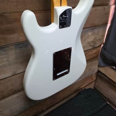 2025 Fender American Professional II Stratocaster® (Pre-Owned) - Olympic White w/ Hard Case image 7