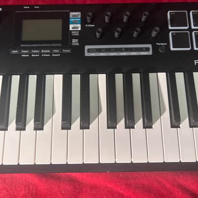 Nektar Panorama T4 49-Key USB MIDI / DAW Controller Keyboard 2018 - 2021 - Black image 3