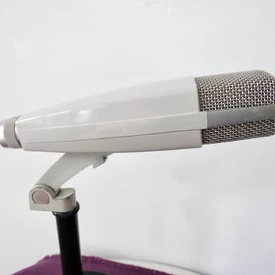 Sennheiser MD 421-N Cardioid Dynamic Microphone image 4
