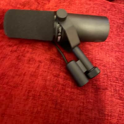 (Mint) Shure SM7B Cardioid Dynamic Microphone 2001 - Present - Black