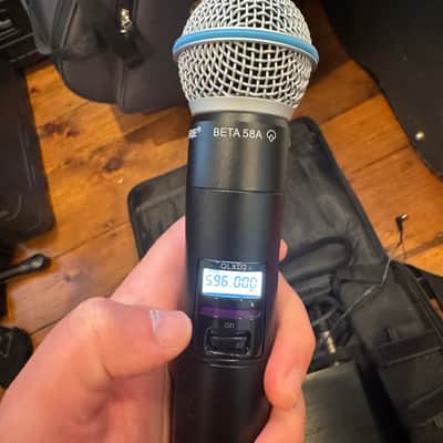 Shure QLXD24 / Beta58A-P52 572-596MHz  2010s - Black image 4