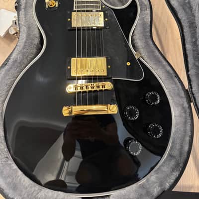 Gibson Les Paul Custom 2022 - Present - Ebony image 2