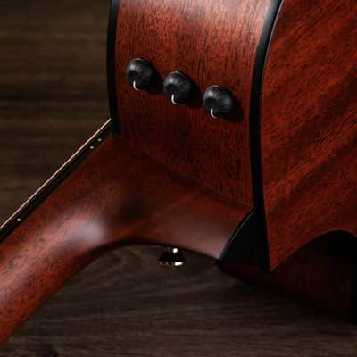 Taylor 322ce 12 Fret Grand Concert, Mahogany Top Back & Sides, Tobacco with Case image 7