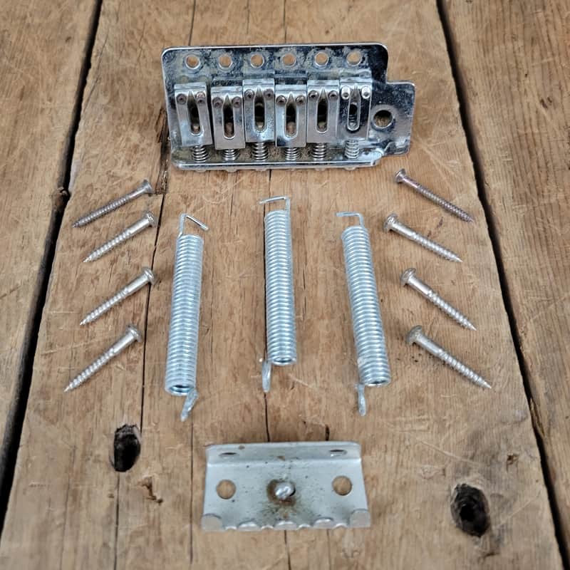 Fender Squier Tremolo with Screws and Springs - Chrome 2000s image 1