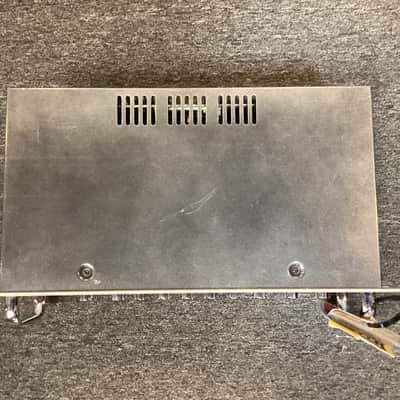 Line 6 HD400 Low Down Bass Amp Head image 2