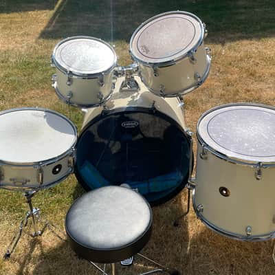 TAMA Rhythm Mate 22″ White image 4