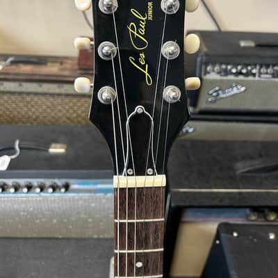 Epiphone Les Paul Junior with Laurel Fretboard 2020 - 2025 - Tobacco Burst image 3