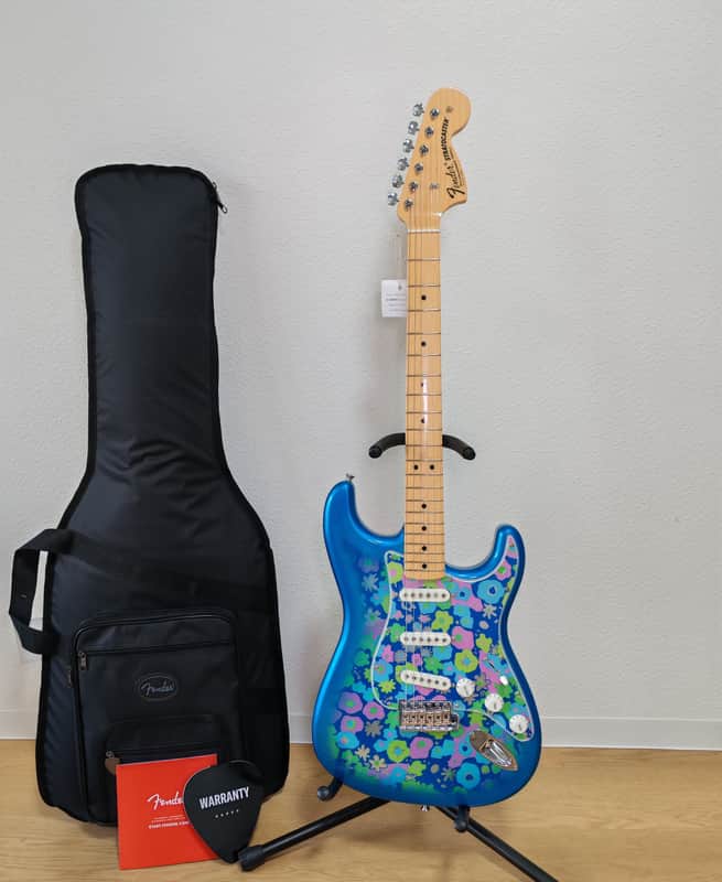 *NEW IN BOX* 2025 Fender Japan Limited Edition Stratocaster Blue Flower 2025 !! image 1