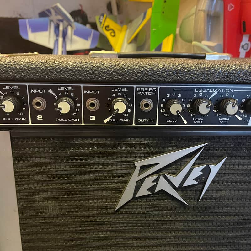 1980s Peavey KB 100 3-Channel 100-Watt 1×15″ Keyboard Amplific…