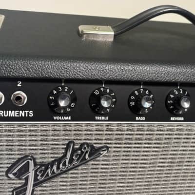 Fender '65 Princeton Reverb Reissue 12-Watt 1x10" Guitar Amp Combo Black image 7