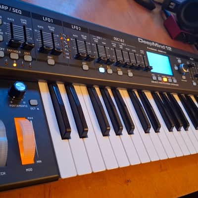 Behringer DeepMind 12 Traveling bag included image 2